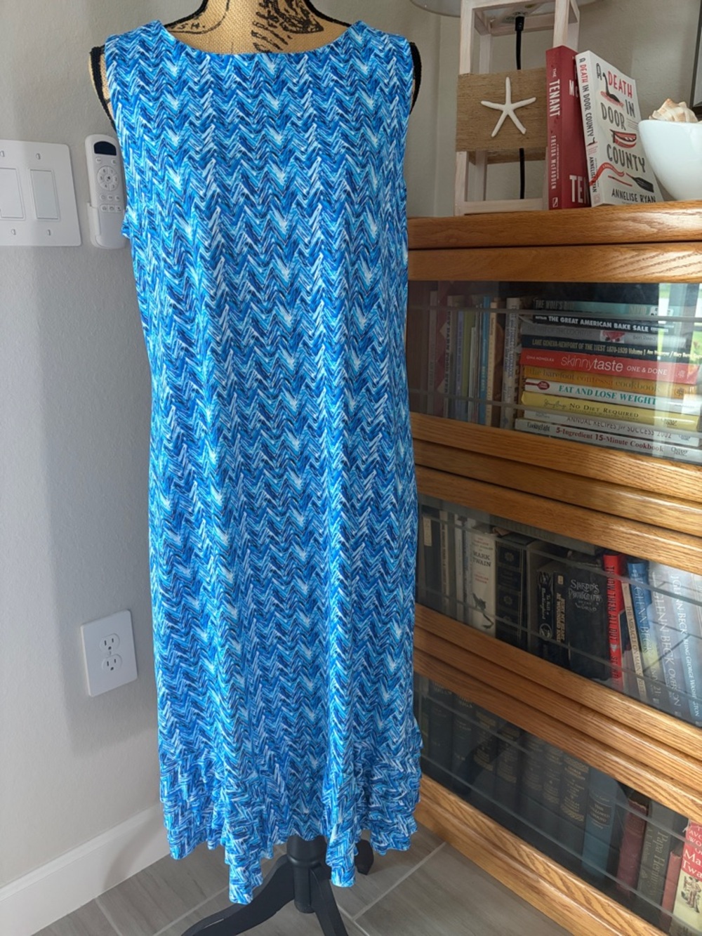 Lulu-B Blue Chevron-Pattern Sleeveless Midi Dress